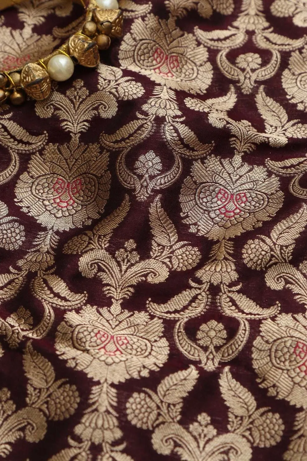 Exquisite Maroon Banarasi Handloom Katan Silk Fabric ( 1 Mtr )